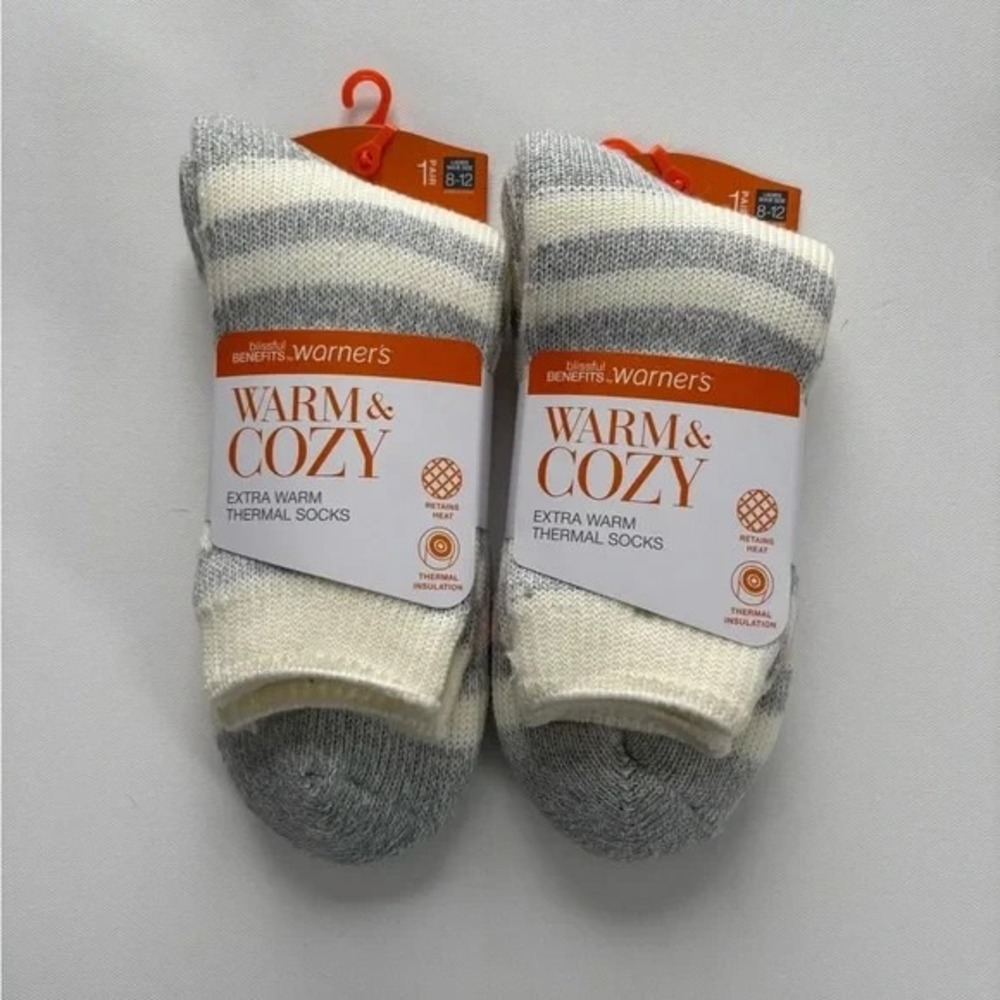 NWT 2 Pairs of Women's Warner's Warm & Cozy Extra Warm Thermal Socks Size 8-12